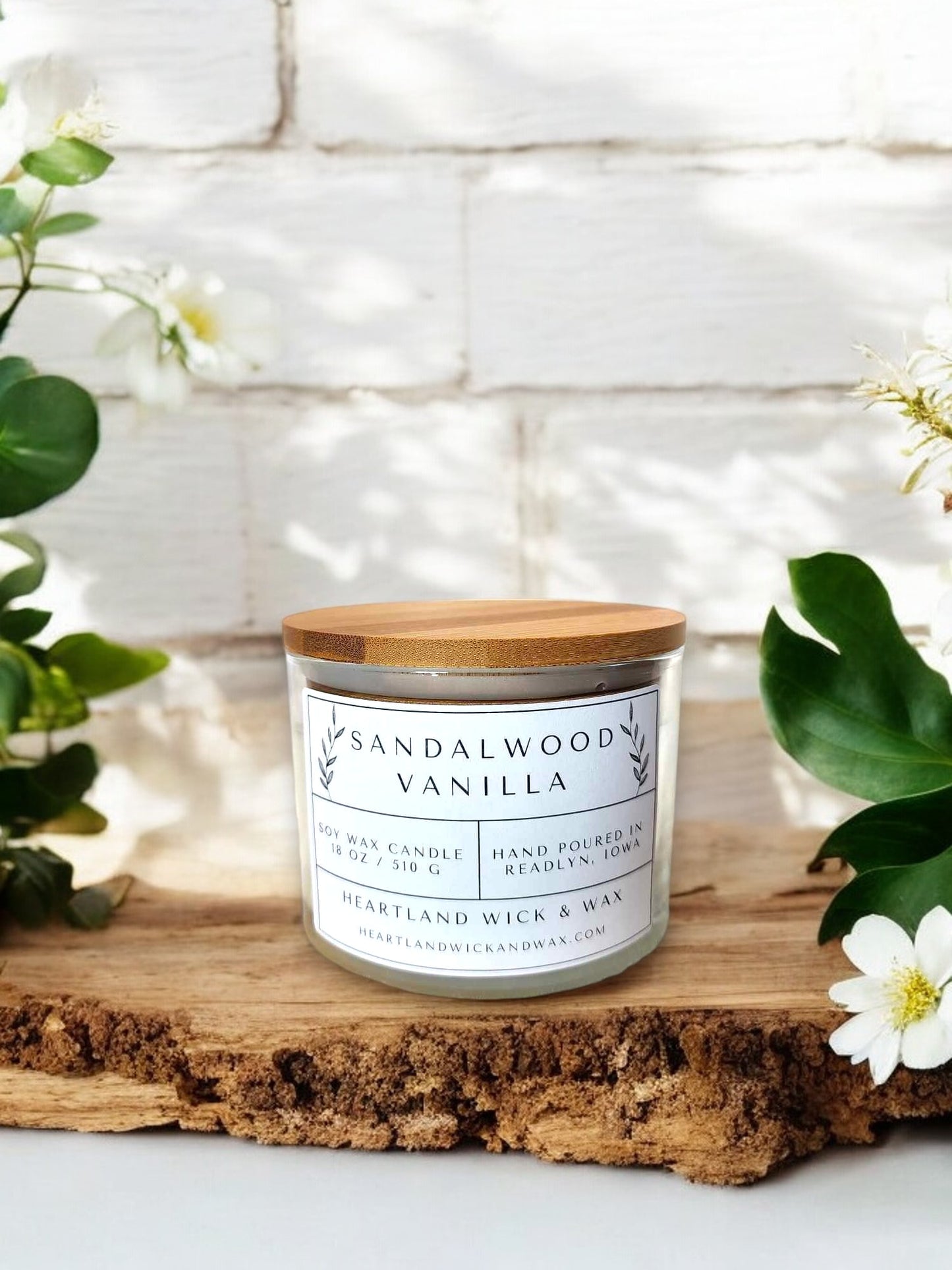 Sandalwood Vanilla 18 Ounce Candle